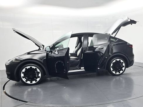 Used 2020 Tesla Model Y Long Range AWD/4WD image 51