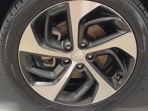 Used 2017 Hyundai Tucson Value w/ Cargo Package FWD image 31