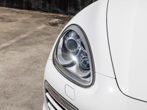 Used 2013 Porsche Cayenne Diesel AWD/4WD image 14