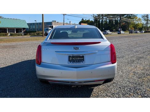 Used 2017 Cadillac XTS Luxury image 6