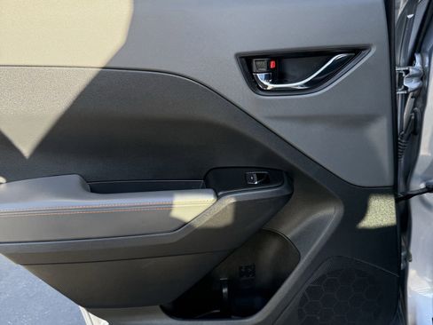 Used 2025 Subaru Crosstrek 2.5i Limited image 11