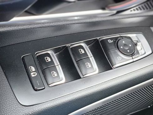 Used 2025 Kia Telluride S FWD image 21