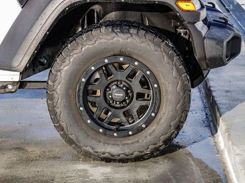 Used 2022 Jeep Wrangler Sport S image 11