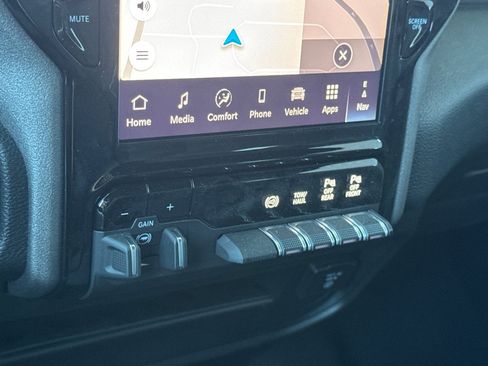 New 2026 RAM 2500 Tradesman AWD/4WD image 19