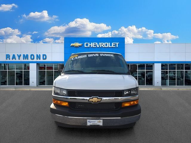 New 2026 Chevrolet Express 2500 w/ Driver Convenience Package RWD image 10