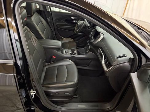 Used 2024 GMC Terrain AT4 w/ Tech Package AWD/4WD image 30