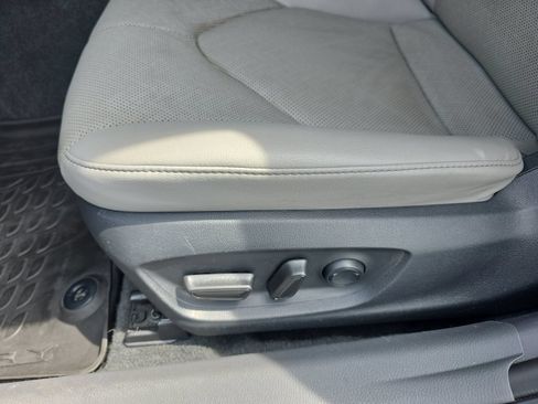 Used 2023 Toyota Camry XLE w/ Navigation Package FWD image 27