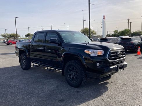 Used 2023 Toyota Tacoma SR5 image 3