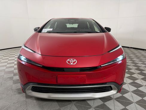 Used 2024 Toyota Prius Prime FWD image 3
