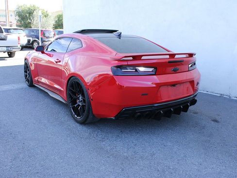 Used 2017 Chevrolet Camaro SS image 11