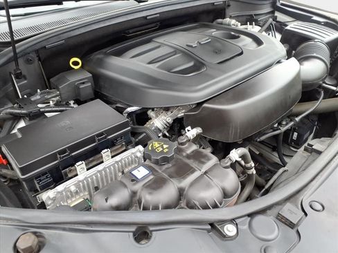 Used 2019 Jeep Grand Cherokee Laredo image 31