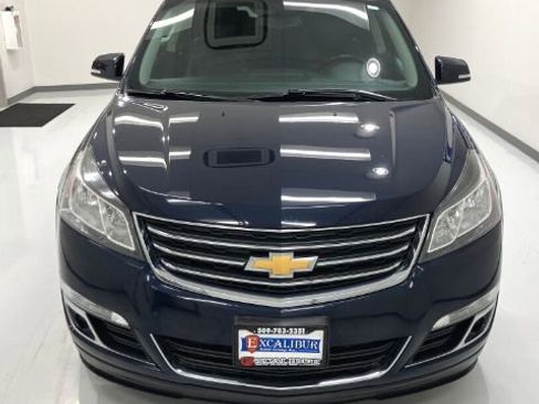 Used 2017 Chevrolet Traverse LT image 11