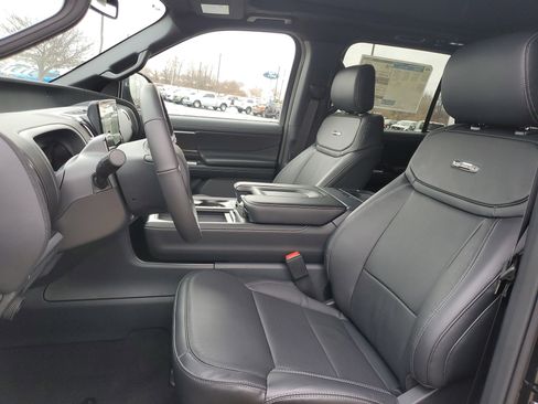 New 2025 Ford Expedition Max Platinum w/ Stealth Performance Package image 19