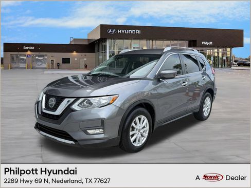 Used 2018 Nissan Rogue SV FWD image 1