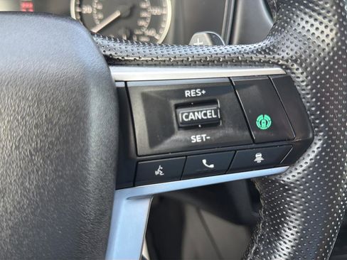 Used 2025 Mitsubishi Outlander SE image 24