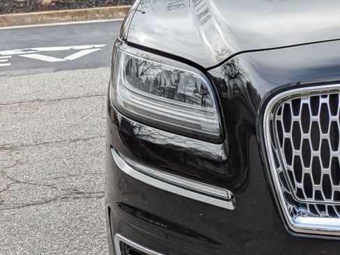 Used 2019 Lincoln Nautilus Reserve image 9