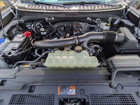 New 2025 Ford Expedition Active image 24