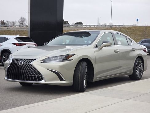 New 2025 Lexus ES 350 Ultra Luxury image 25