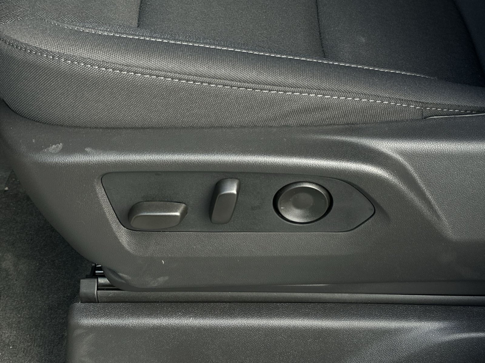 New 2026 Chevrolet Silverado 1500 RST AWD/4WD image 14