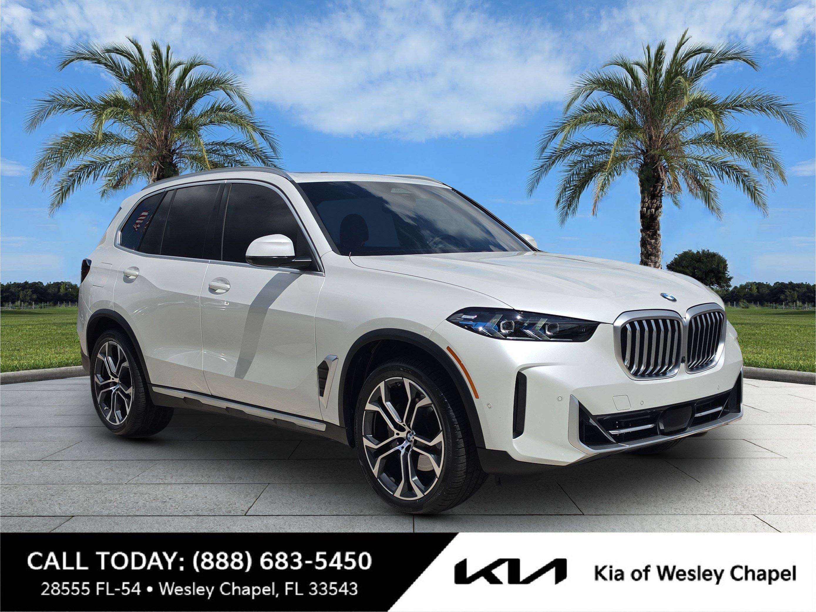 Used 2024 BMW X5 sDrive40i w/ Premium Package RWD image 1