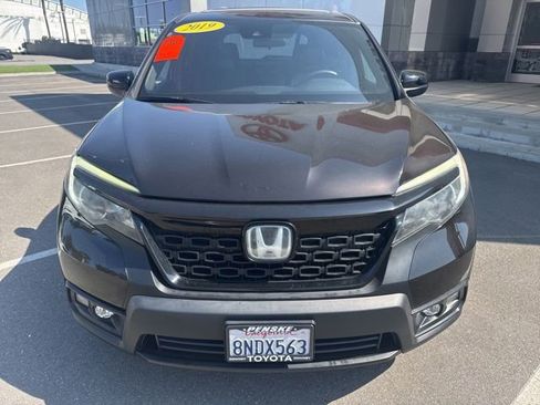 Used 2019 Honda Passport Sport image 2