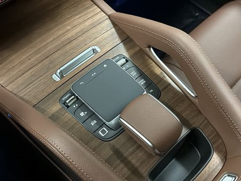 New 2026 Mercedes-Benz GLE 350 4MATIC image 24