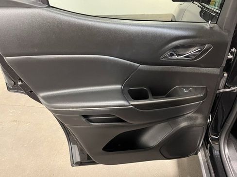 Used 2017 GMC Acadia SLE w/ Driver Alert Package I image 16