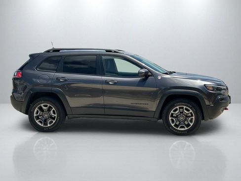 Used 2019 Jeep Cherokee Trailhawk AWD/4WD image 4