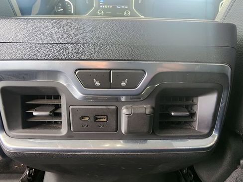 Used 2021 GMC Sierra 2500 Denali w/ Denali Ultimate Package image 21