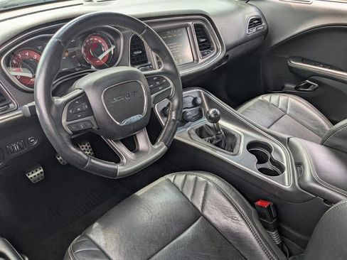 Used 2016 Dodge Challenger SRT Hellcat RWD image 10