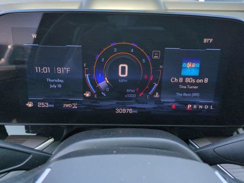 Used 2025 Chevrolet Tahoe Z71 AWD/4WD image 32