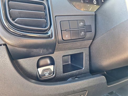 Used 2022 RAM ProMaster 2500 w/ Premium Convenience Group image 22