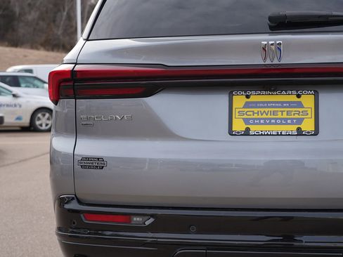 Used 2025 Buick Enclave Sport Touring image 10