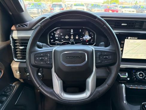 Used 2024 GMC Sierra 1500 Denali AWD/4WD image 10