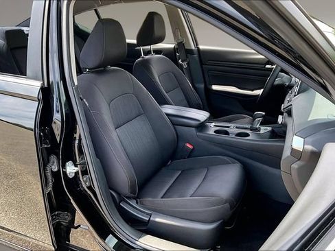 Used 2020 Nissan Altima 2.5 S FWD image 26