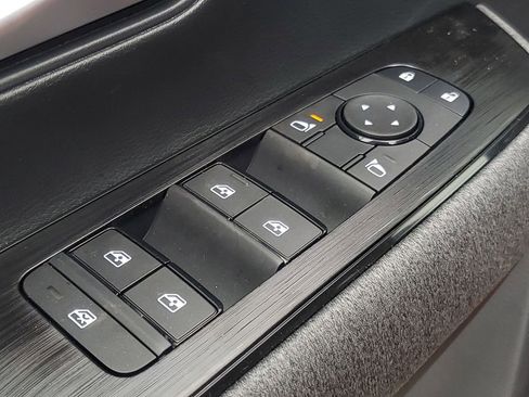 New 2026 Nissan Kicks SV image 11