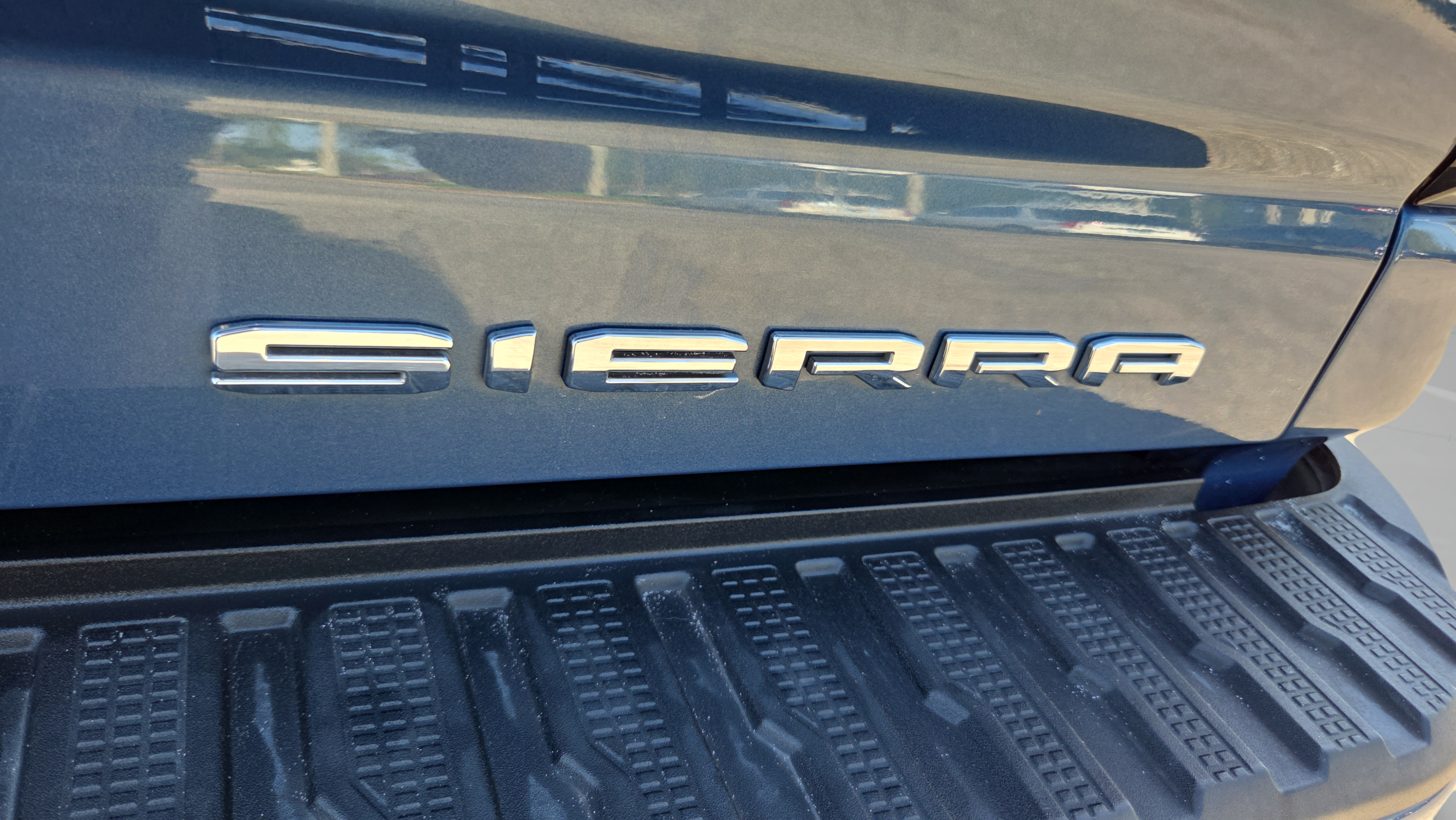 Used 2024 GMC Sierra 2500 Denali w/ Denali Reserve Package AWD/4WD image 34
