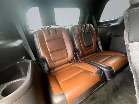 Used 2015 Ford Explorer Limited w/ Equipment Group 302A AWD/4WD image 26