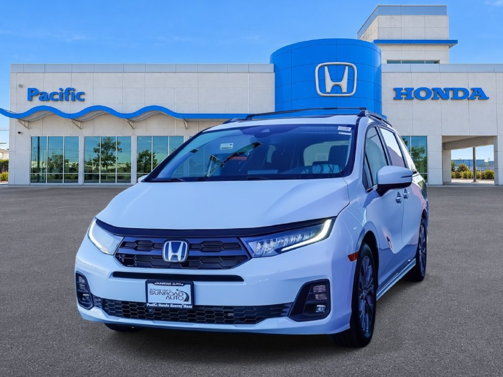 New 2027 Honda Odyssey Touring image 3