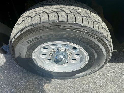 Used 2009 GMC Sierra 2500 W/T AWD/4WD image 19