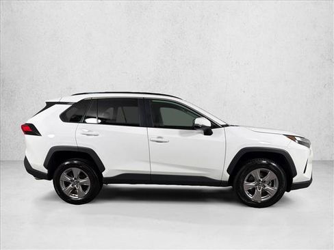 Used 2025 Toyota RAV4 XLE FWD image 2