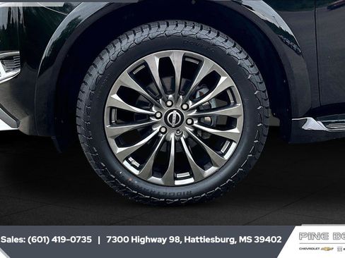 Used 2022 Nissan Armada Platinum w/ Captain's Chairs Package RWD image 7