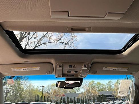 Used 2017 Chevrolet Tahoe Premier image 25