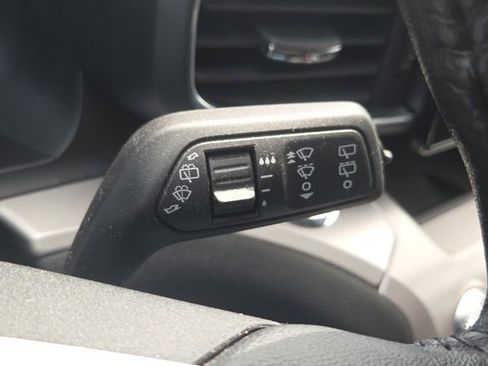 Certified 2023 Ford Explorer XLT w/ Equipment Group 202A AWD/4WD image 40
