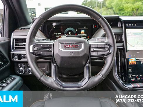Used 2025 GMC Yukon AT4 AWD/4WD image 31