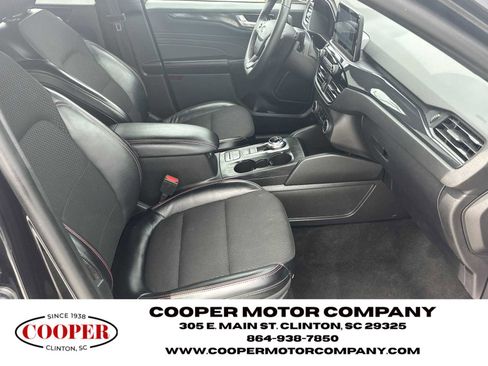 Used 2025 Ford Escape ST-Line FWD image 13