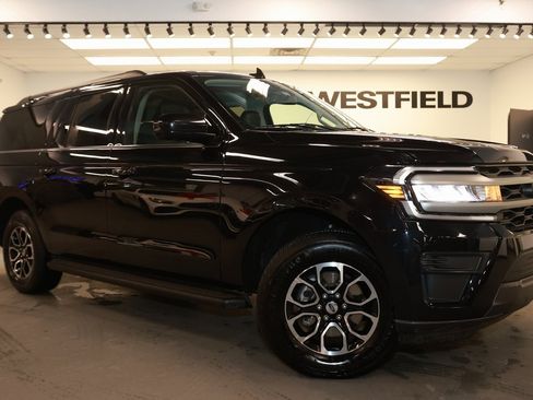 Used 2024 Ford Expedition Max XLT image 1