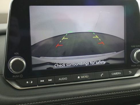 Used 2023 Nissan Rogue SV w/ SV Premium B Package image 34