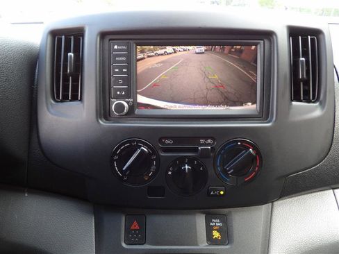 Used 2021 Nissan NV200 S image 17