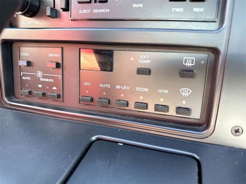 Used 1988 Chevrolet Corvette 35TH ANNIVERSARY EDITION image 34